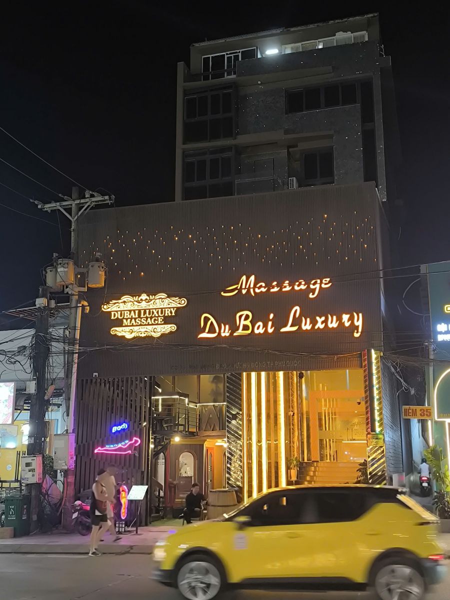 Mặt tiền massage Dubai Phú Quốc