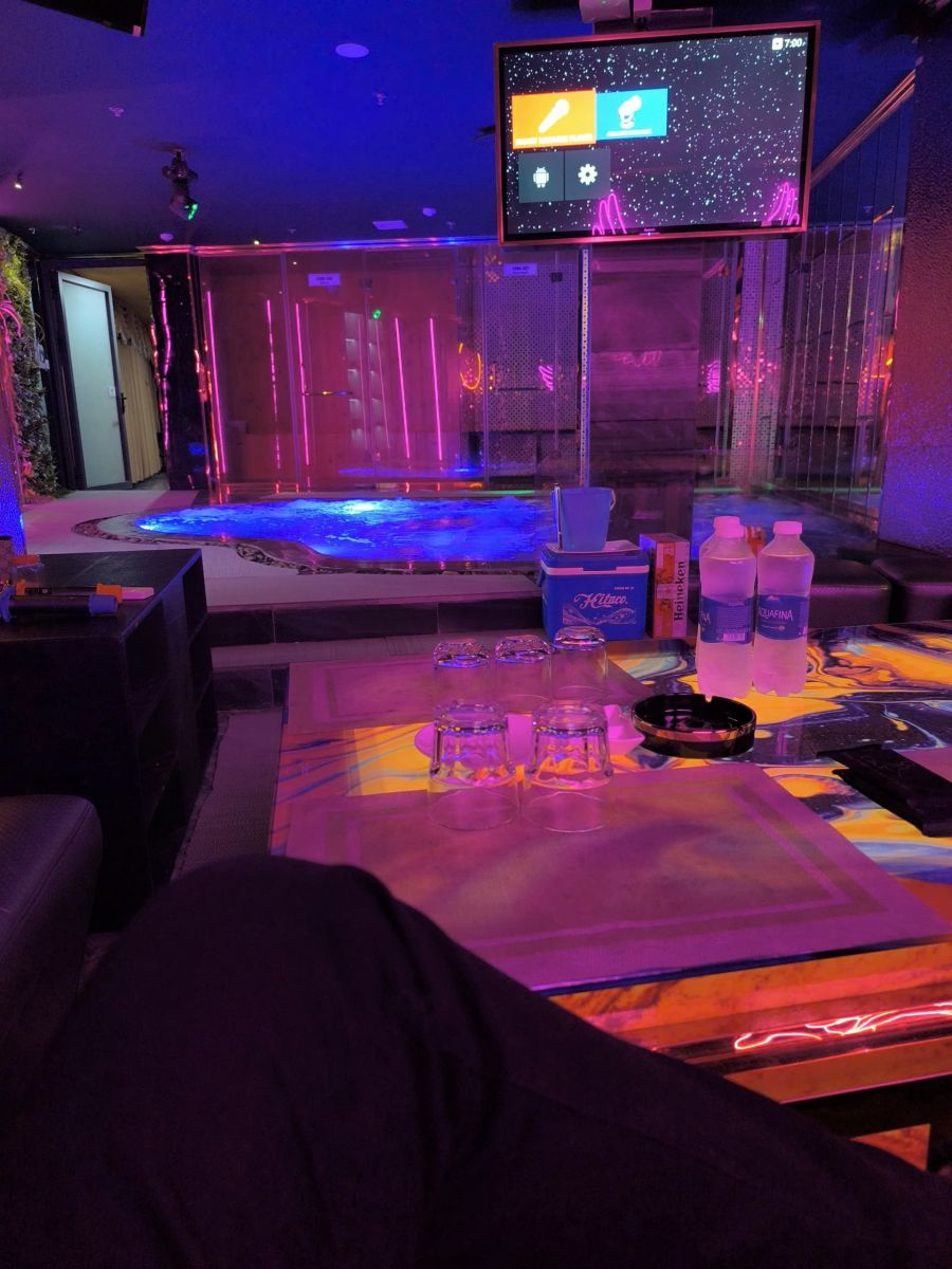 Phòng pool hiện đại tại massage Dubai Luxury Phú Quốc