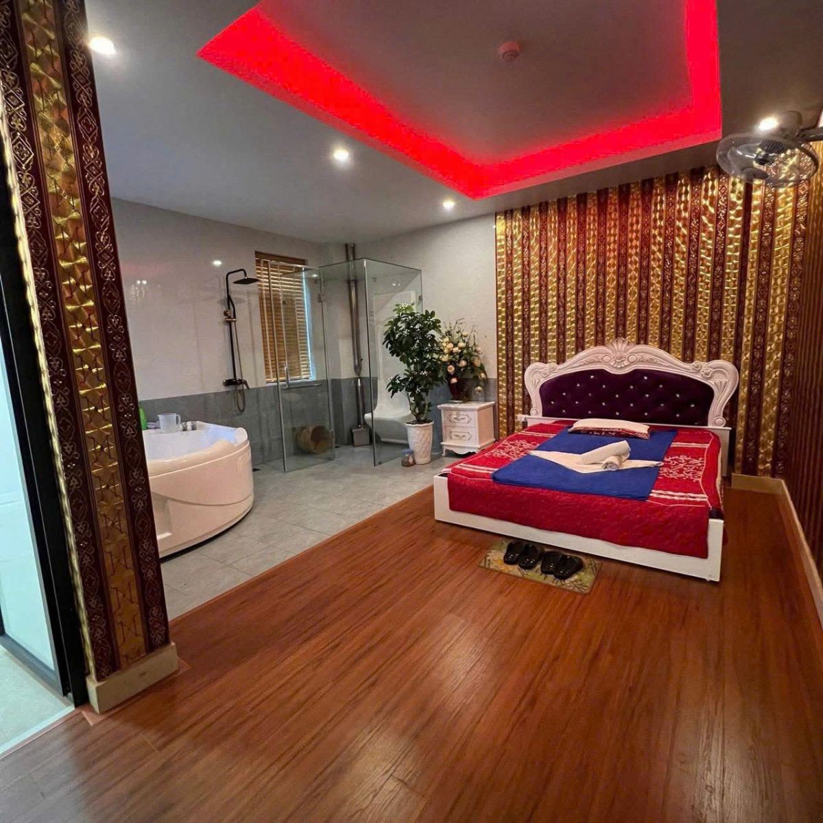 Venus 35 Văn Tiến Dũng