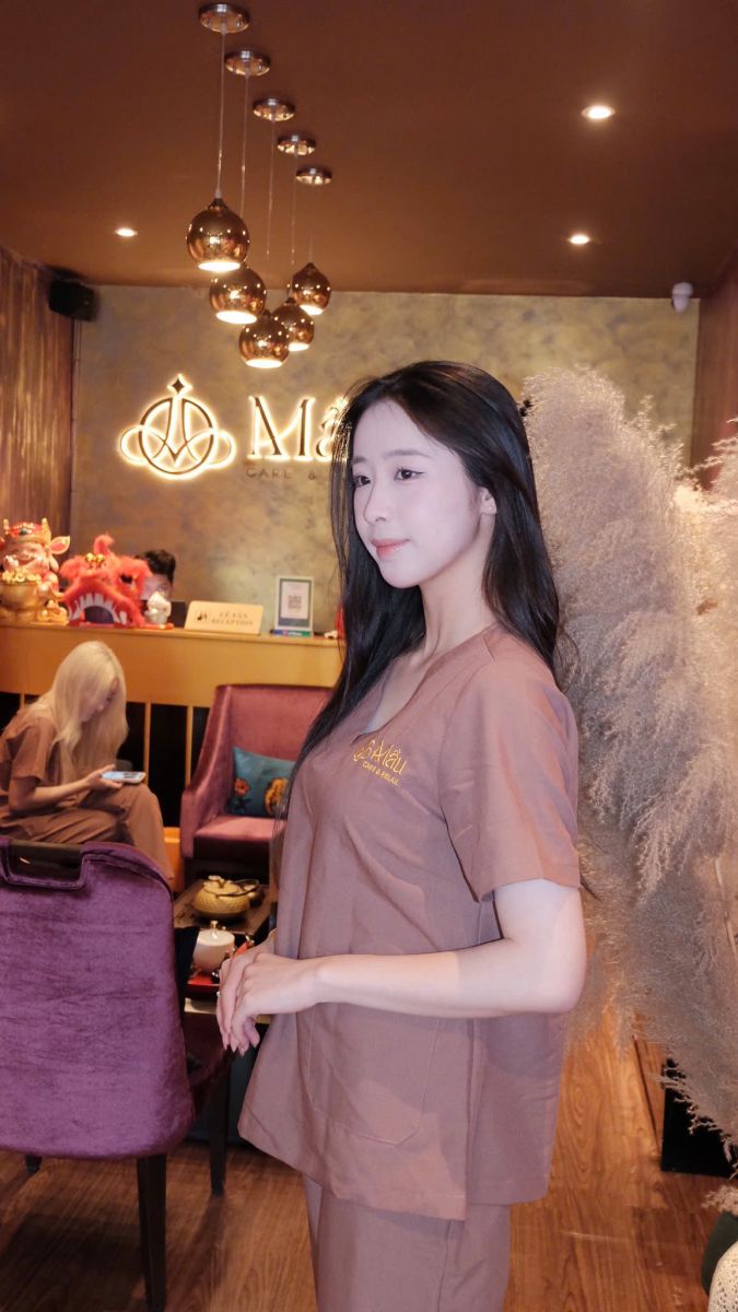 Nhân viên Mầu Spa duyên dáng đón khách